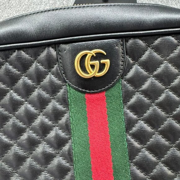 Gucci Laminated Nappa Web Trapuntata GG Shoulder Bag 588-032225 - Picture 4 of 16